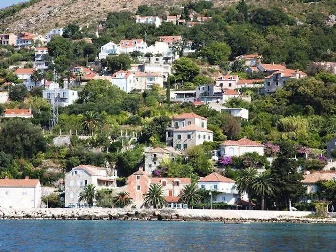 Apartament Jele - Two Bedroom With Balcony And Garden View Mlini