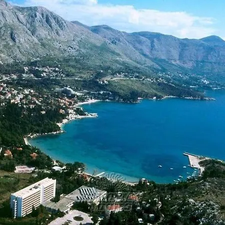 Jele - Two Bedroom With Balcony And Garden View Appartement *